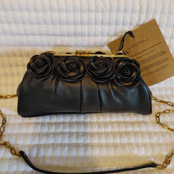 Clever Carriage - Picture 2 of 7